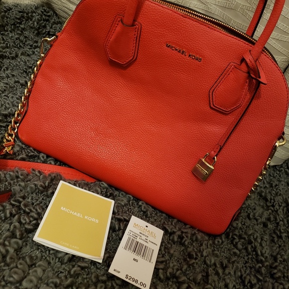 { Michael Kors } MK Leather Dome Satchel Purse - Picture 2 of 6